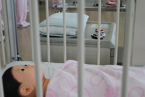 【入試広報課Report】子どもの安全と安楽のために私ができること ～看護学部3年生の授業「小児看護支援論」より～