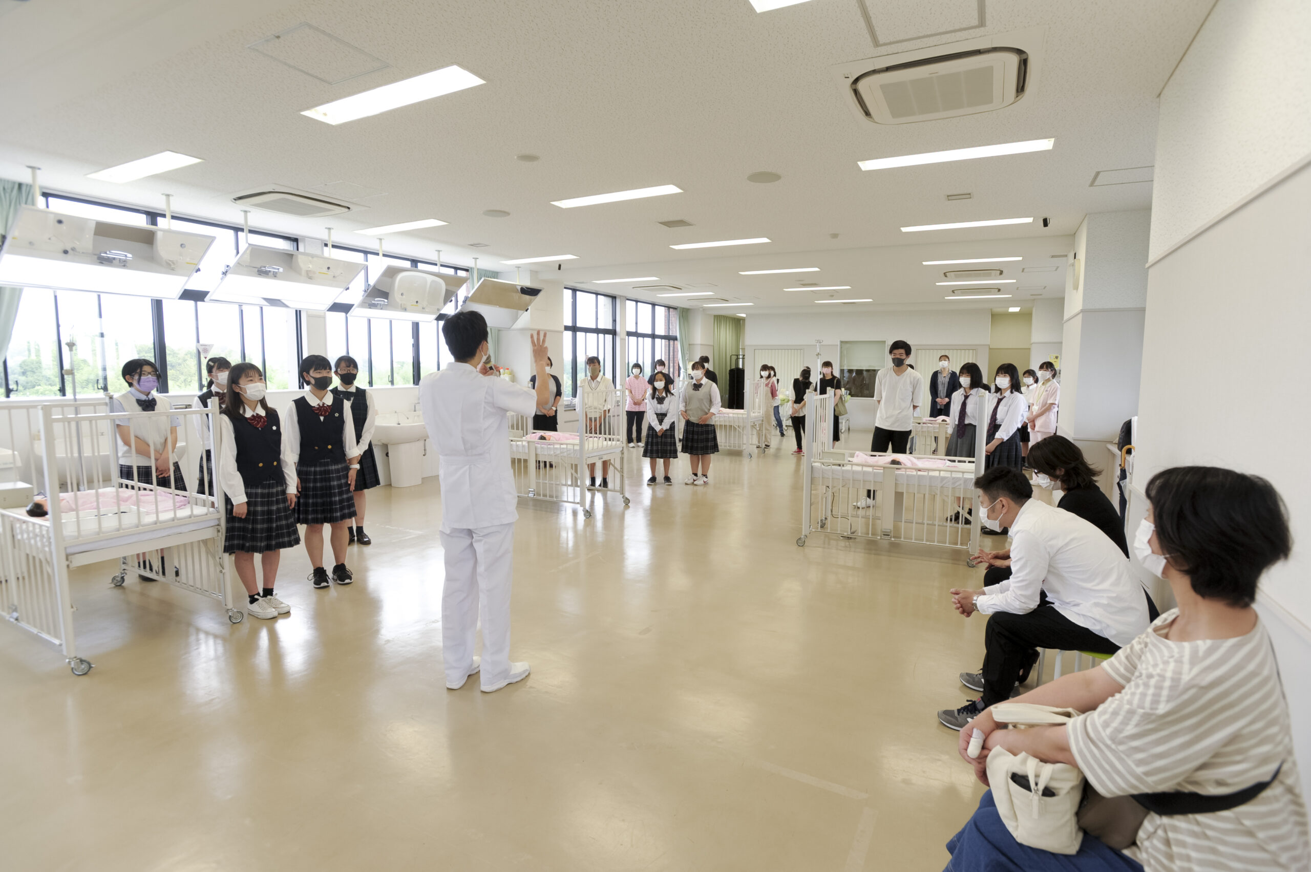 Live！BUNRIの授業「母性看護学ワールドにようこそ！母性看護を体験してみよう」